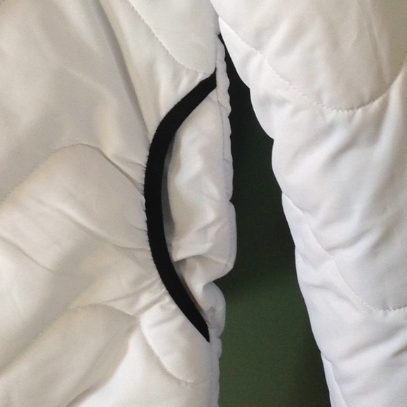 Light weight white winter jacket with black trim - Picture 3 of 5